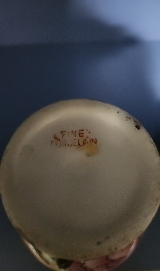 Renkli Çiçek Desenli Kapaklı Vazo - Görsel 3