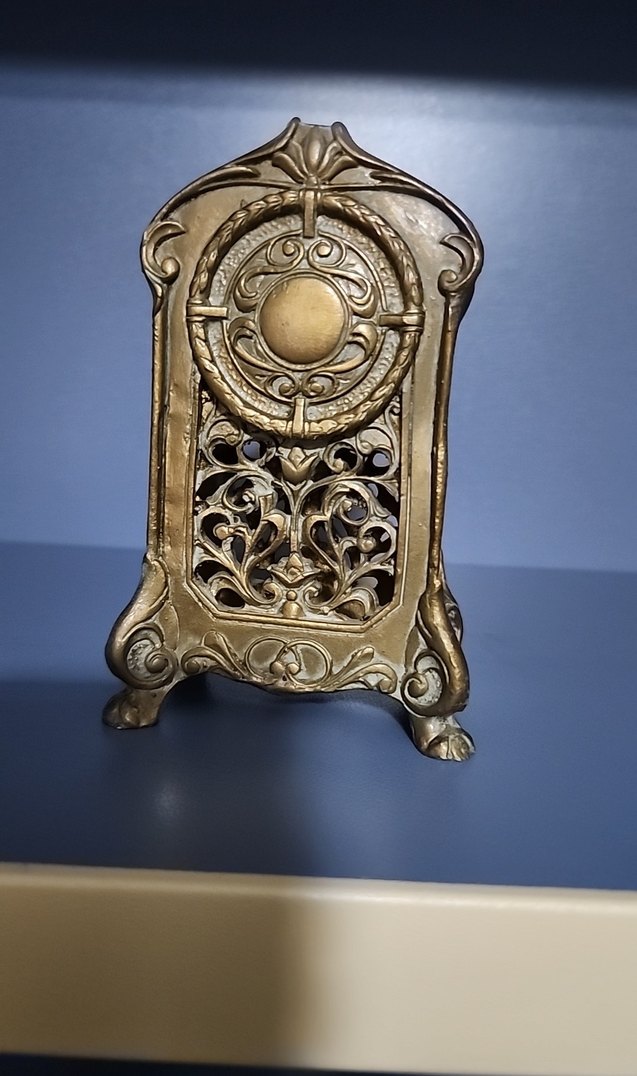 Parlak Altın Masa Saati - Görsel 2