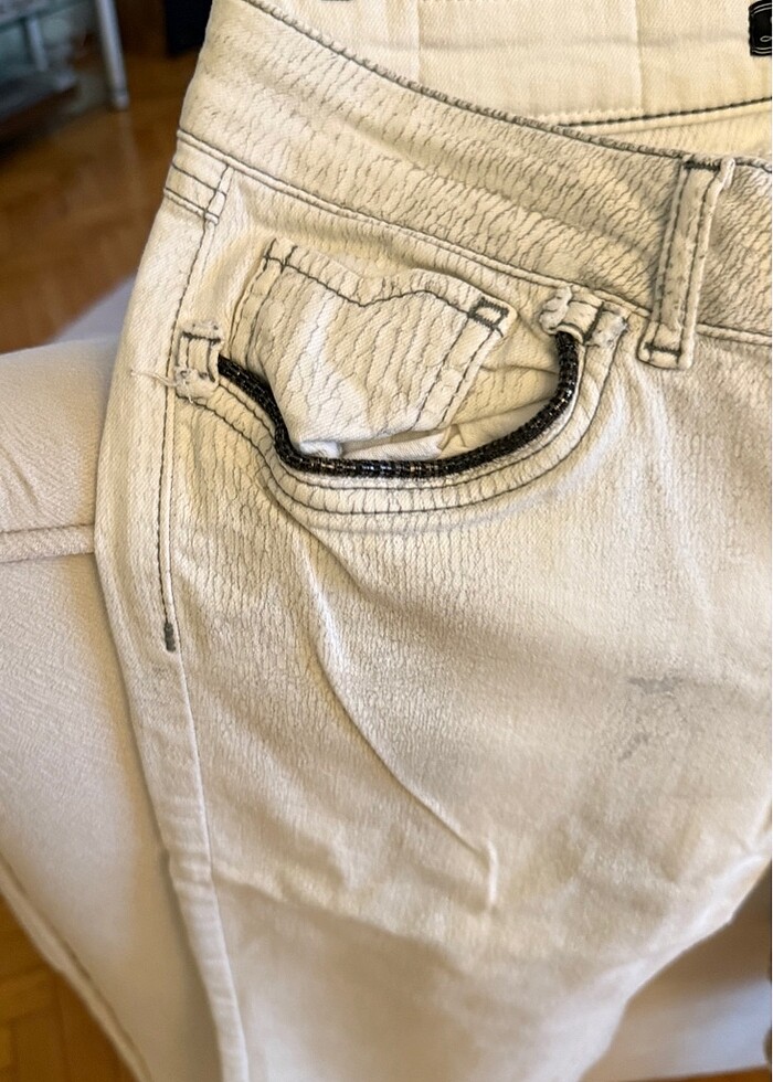 Beyaz pantolon - Görsel 3