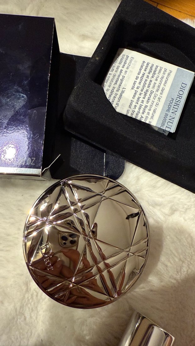 Dior Diorskin Nude air pudra 020 - Görsel 3