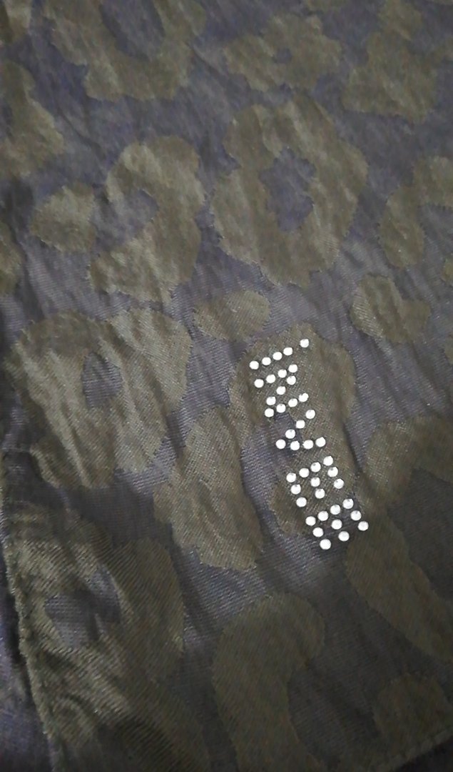 Gri Düz Desensiz Battaniye - Görsel 3