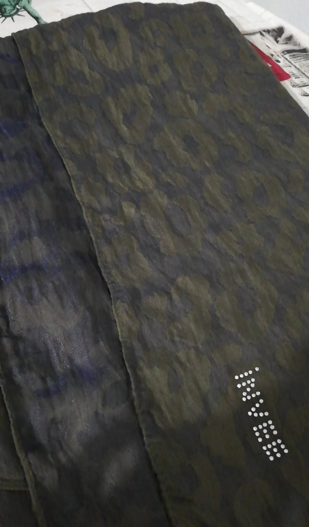 Gri Düz Desensiz Battaniye - Görsel 4