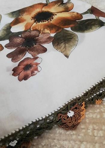 Dantel Kenarlı Beyaz Bohem Çiçekli Kadın Fular - Görsel 3