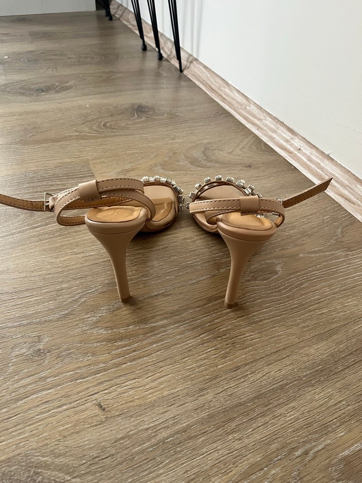 Bej Deri Taşlı Dolgu Topuk Abiye Ayakkabı - Görsel 2