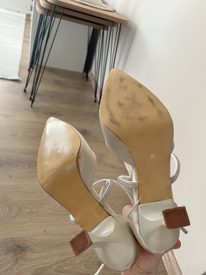 Beyaz Stiletto Topuklu Kadın Abiye Ayakkabı - Görsel 3