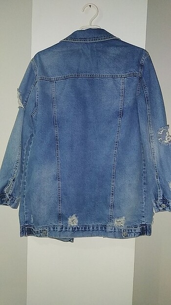 40 Beden mavi Renk Temiz kullanıldi sıkıntısı yoktur modeli böyle 40 bedene kadar r