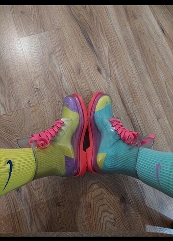 Sıfır 39 numara ithal neon pembe yağmur botu