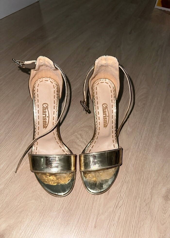 Topuklu ayakkabı - Görsel 2