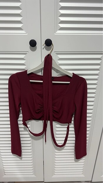 Trendyol & Milla Beldem Bağlamalı bordo bluz.