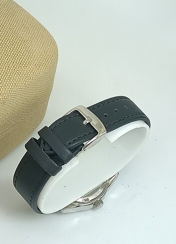 Sebago Sebago takvimli bayan saati zirkon taşlı