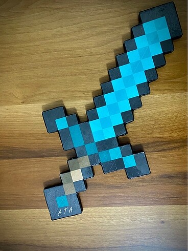 Beden Minecraft Kişiye Özel İsimli Elmas Kılıç