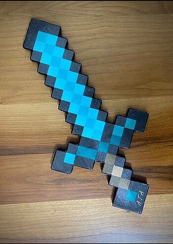 Beden Minecraft Kişiye Özel İsimli Elmas Kılıç