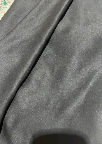 Siyah Parlak Saten Kadın Şal - Görsel 3