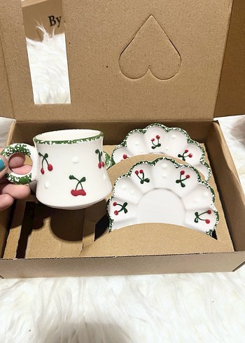 Kiraz desenli beyaz seramik kahve fincanı seti - Görsel 2