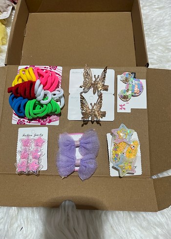 Çocuklar için Renkli Elastik Saç Bantları ve Tokalar - Görsel 2