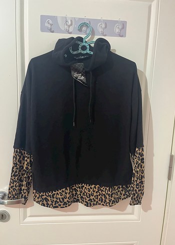 Diğer Leopar Desenli Siyah Kadın Sweatshirt