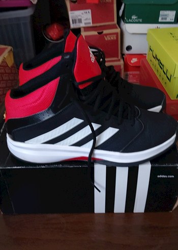 Siyah-Kırmızı Bağcıklı Basketbol Ayakkabısı - Görsel 2