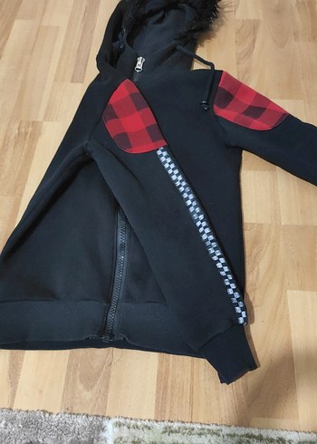 Siyah Kapüşonlu Erkek Çocuk Ceket - Görsel 2