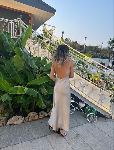 Zara saten elbise