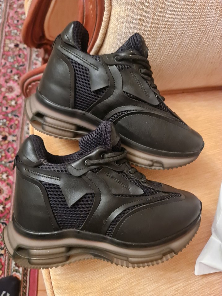 Siyah Dolgu Topuklu Bağcıklı Kadın Spor Ayakkabı - Görsel 4