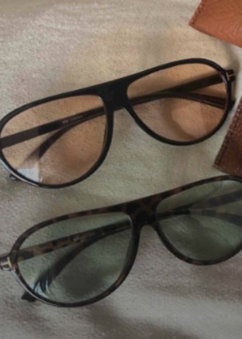 tomford modeli renkli gunes gozlugu - Görsel 3