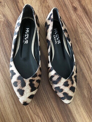 İnci leopar babet