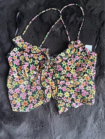 s Beden Bershka Askılı Çiçek Desenli Tül Top