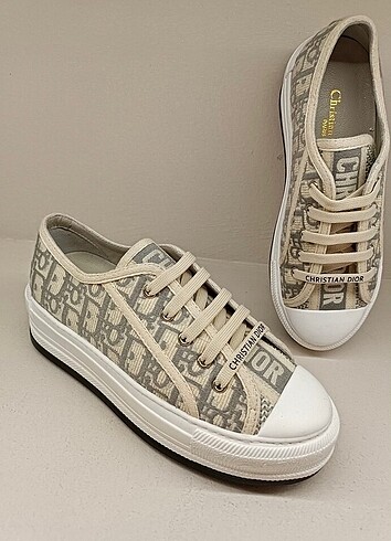 Dior sneakers