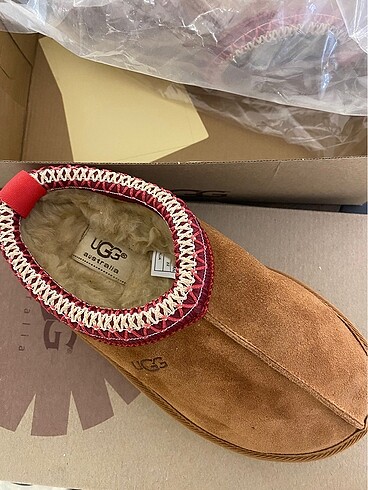 UGG terlik