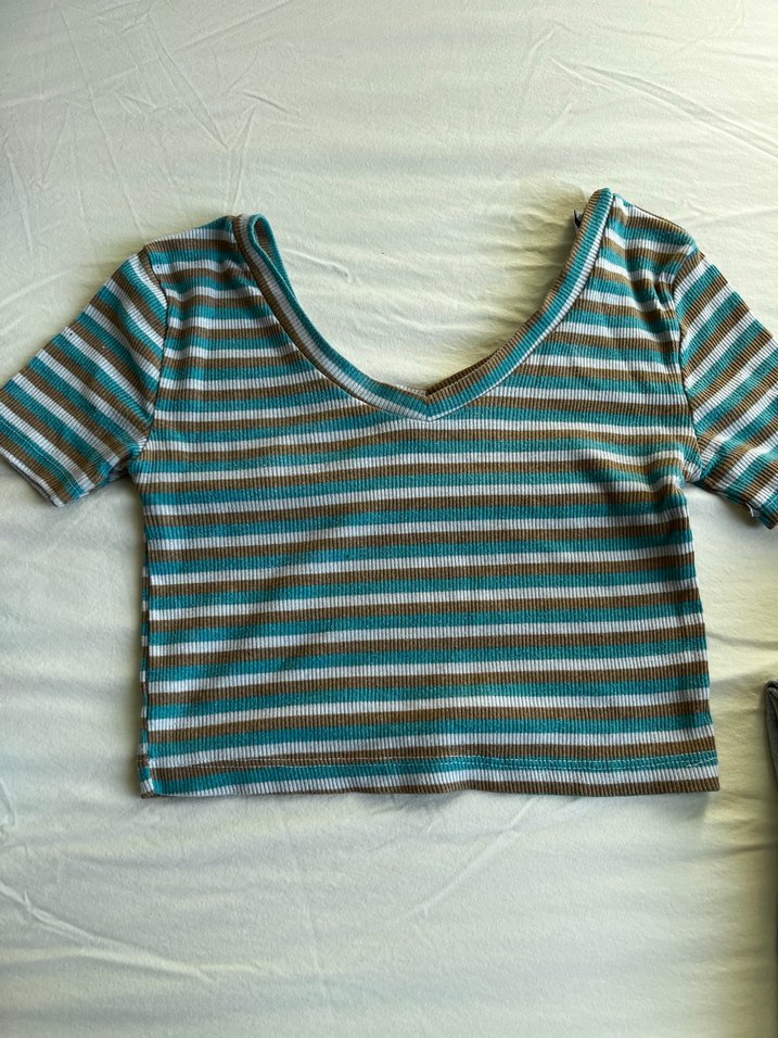 V Yaka Çizgili Hamile Tişörtü - Görsel 2