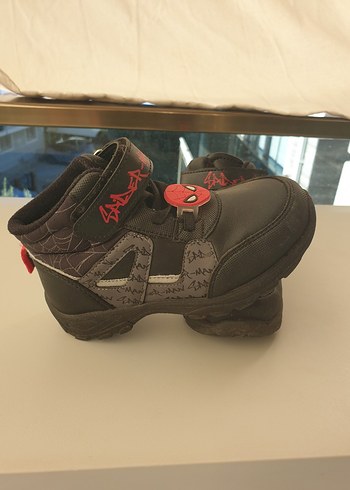 Spider-Man Cocuk Bilekli Bot Guclu Ve Sik