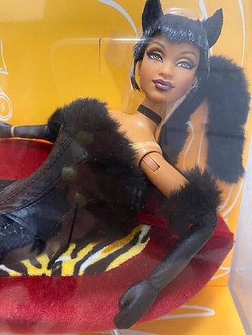 Beden Barbie lounge kitties black panther
