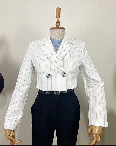 Çizgili crop ceket