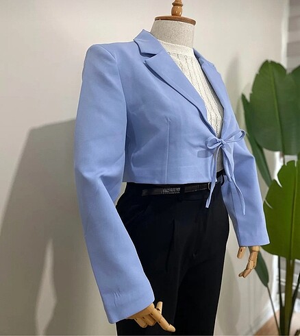 m Beden Mavi crop ceket