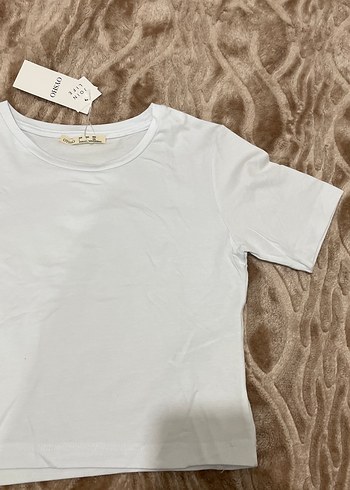 Beyaz Pamuklu Bisiklet Yaka Kadın Tişört - Görsel 3