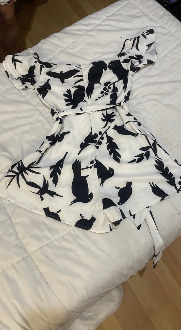 Beyaz Desenli Kısa Tulum, Kemerli, Straplez - Görsel 2