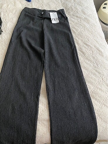 Zara Beli içten lastıklı zara pantalon
