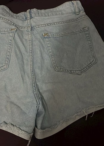 Kadın Açık Mavi Rahat Kesim Mini Denim Şort - Görsel 2