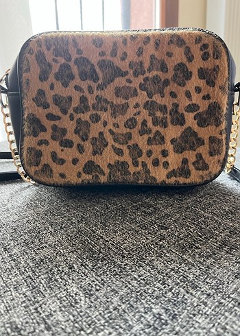 Kahverengi Deri Kürklü Kadın Çanta - Görsel 2