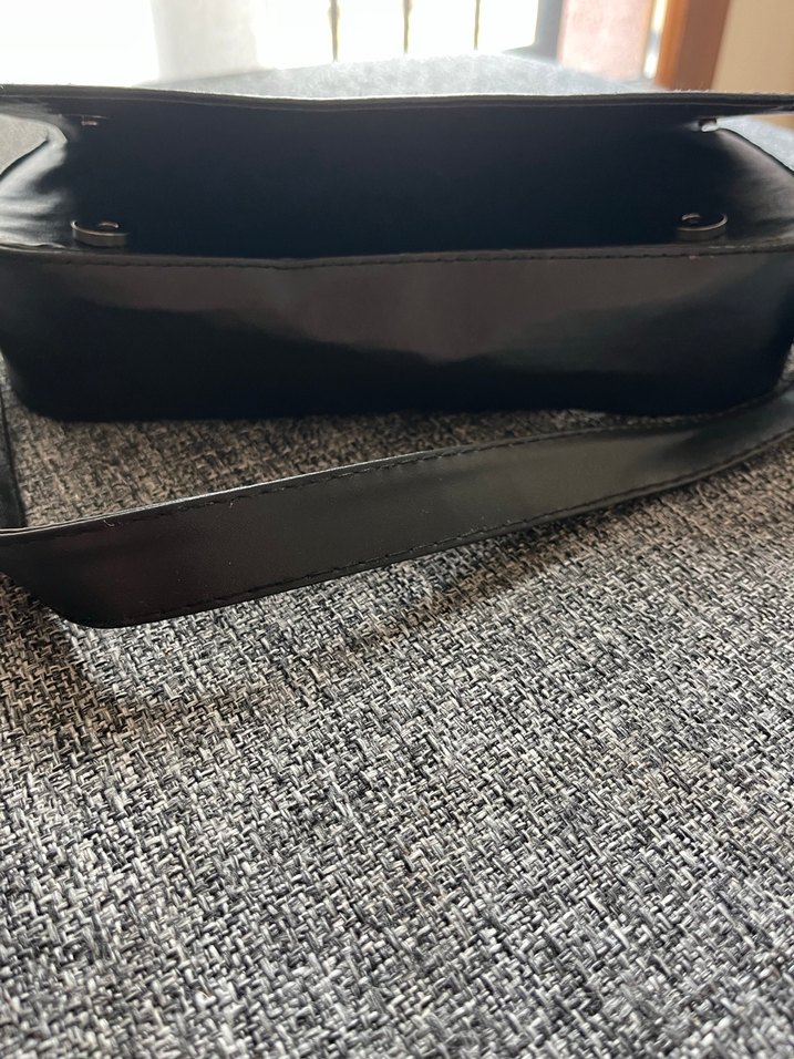 Siyah Deri Minimalist Kadın Çanta - Görsel 2