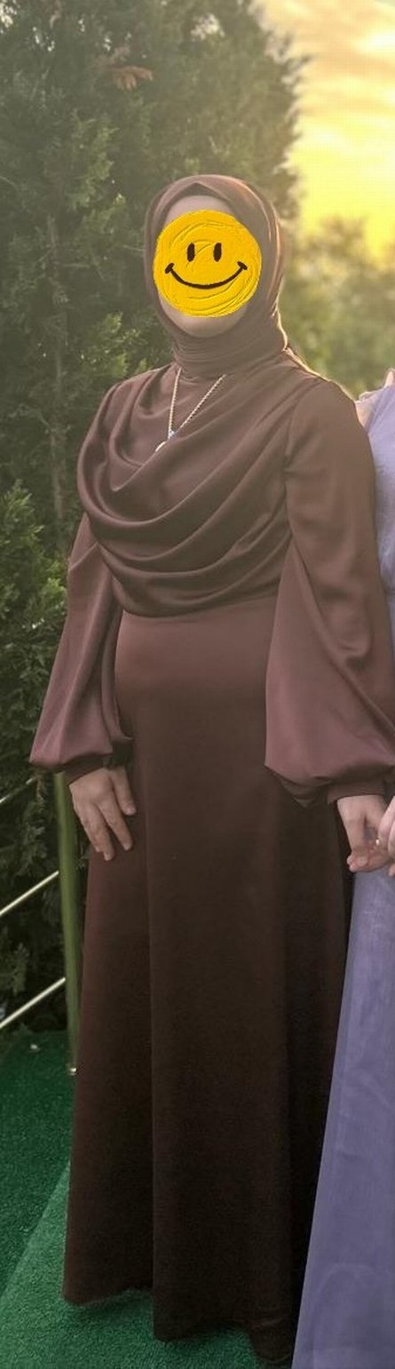 Uzun Kahverengi Drapeli Sade Şık Elbisesi - Görsel 2