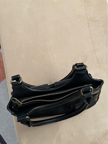 Beden Stradivarius