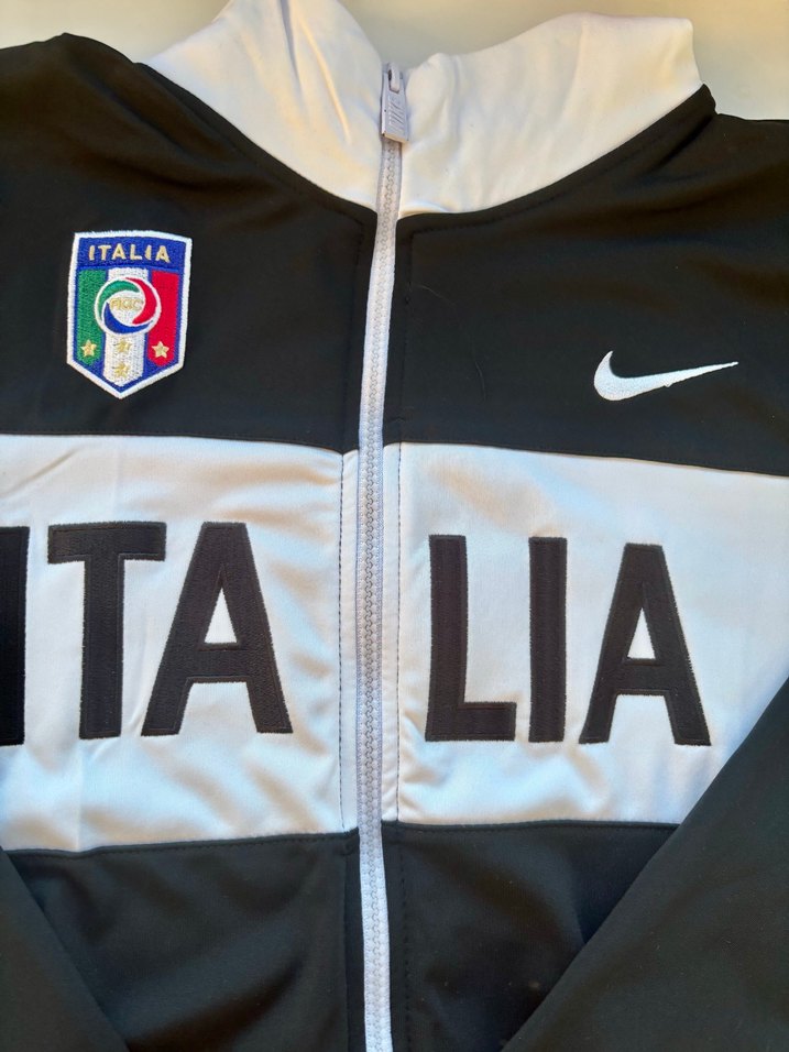 Nike İtalia Ceket — görsel 2/4