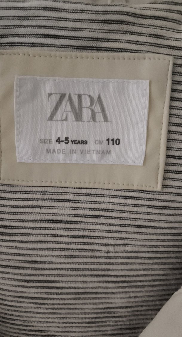 Zara Kapüşonlu Düğmeli Çocuk Yağmurluk Beyaz - Görsel 2