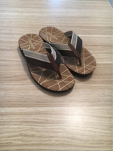 Parmak arası bayan terlik - Görsel 3