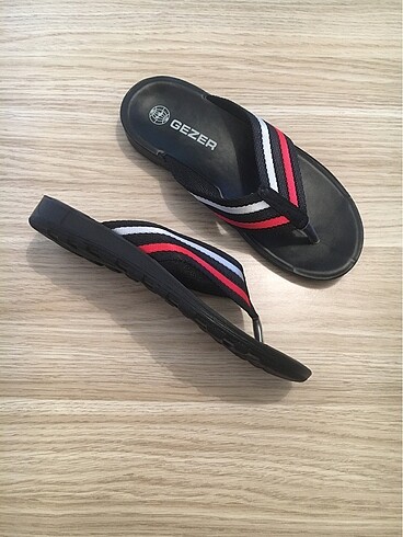 Erkek parmak arası terlik - Görsel 3