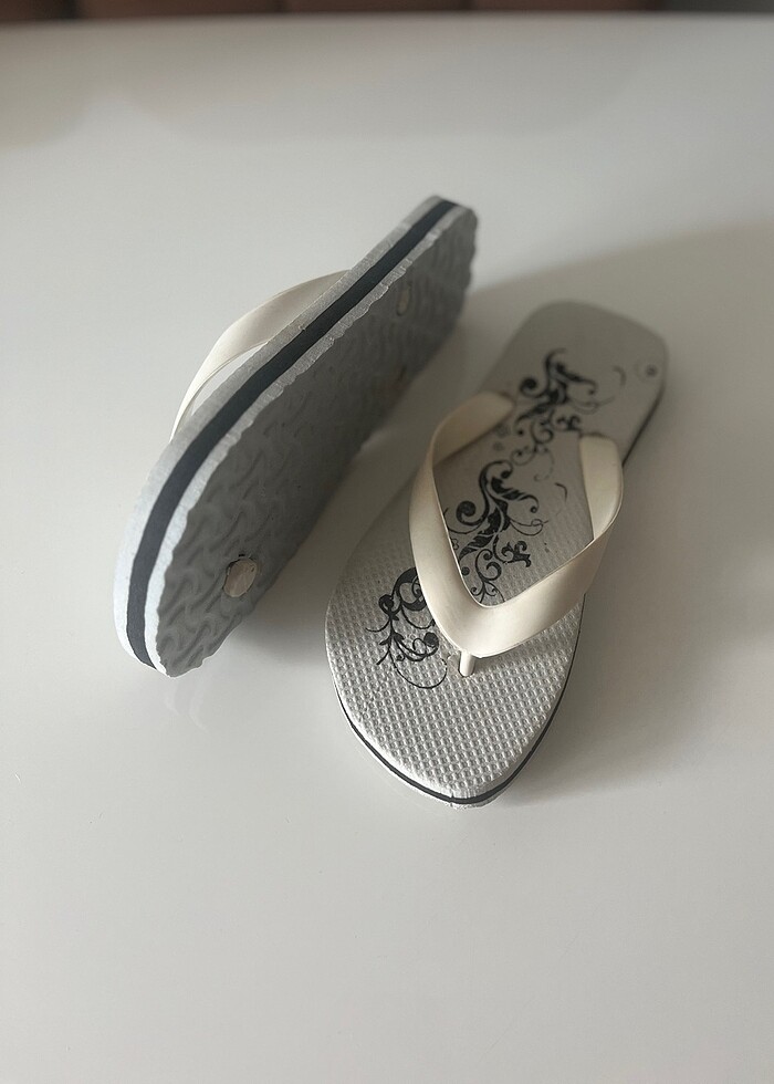 Bayan parmak arası terlik - Görsel 3