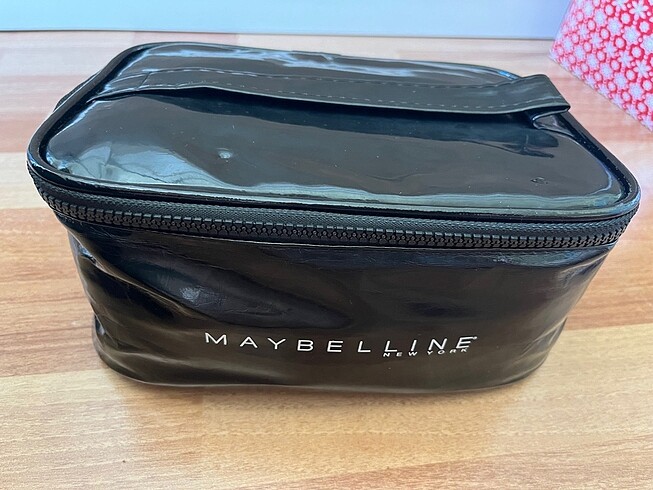 Maybelline aynalı makyaj çantası