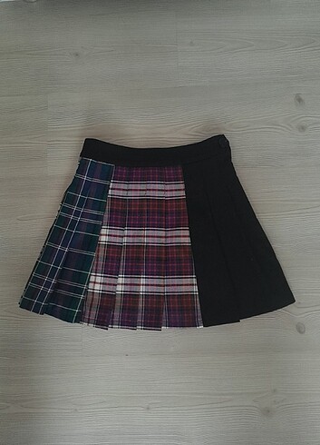 Bershka ekoseli mini etek