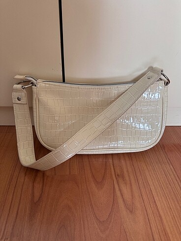 H&M krem rengi çanta